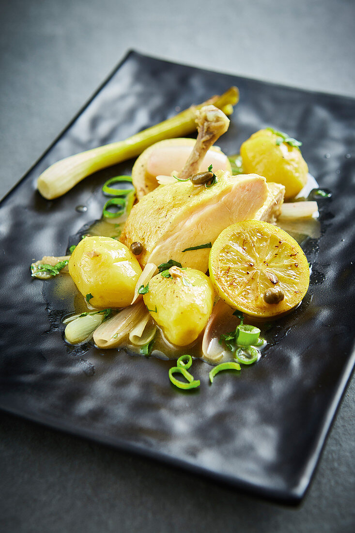 Lemon chicken with shallots