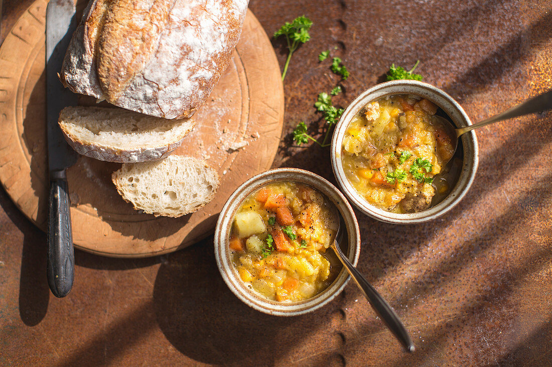 Lentil stew with soda bread