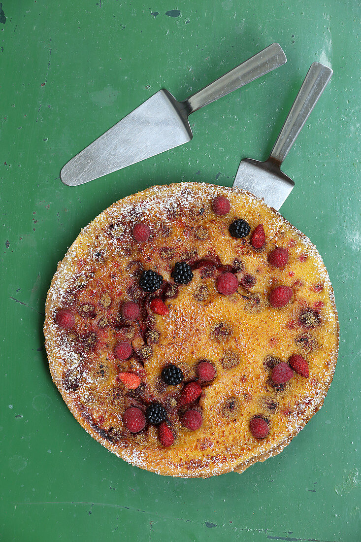 Berry cake with blackberries and raspberries