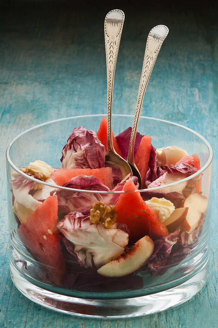 Radicchio-Mozzarella-Salat im Glas