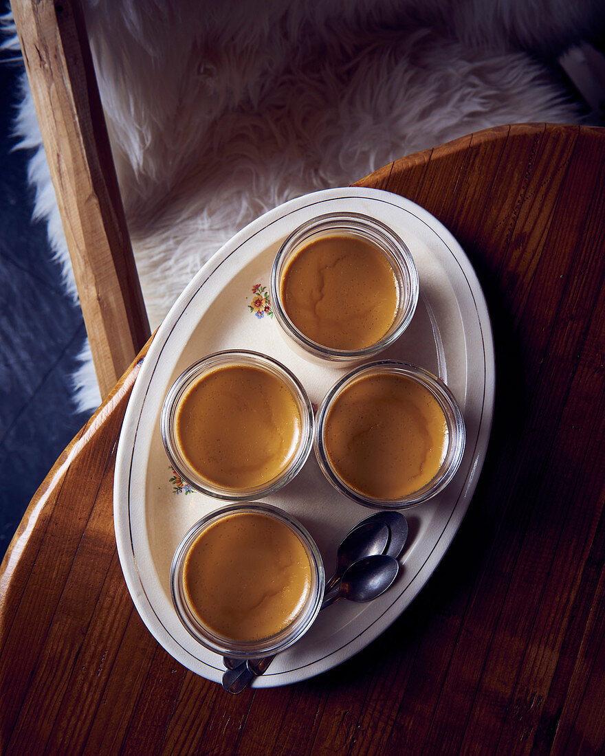 Chicory cream in jars