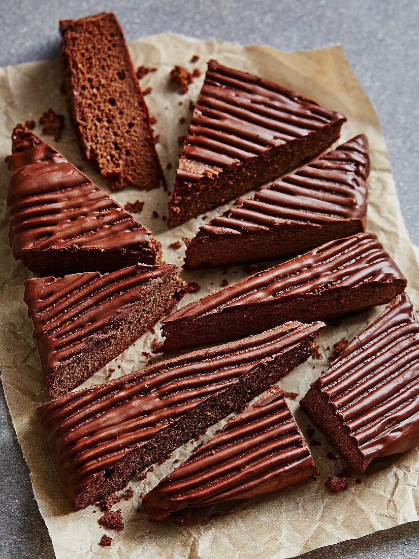 Paleo-Erdnuss-Schokoladen-Kuchen