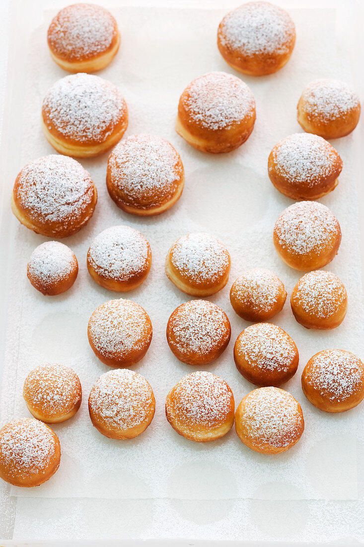 Doughnuts with icing sugar