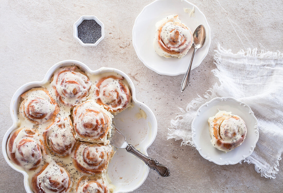 Sweet buns with cream cheese frosting