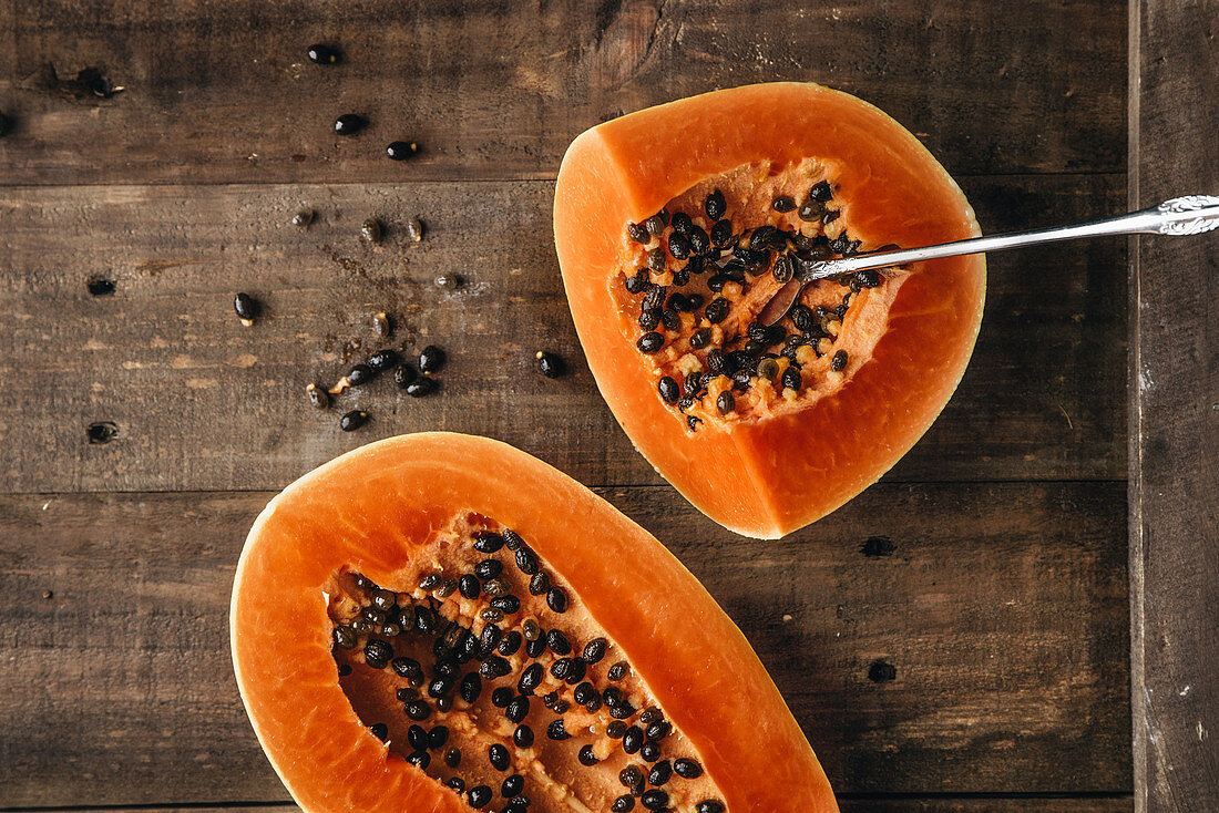 Papaya, sliced