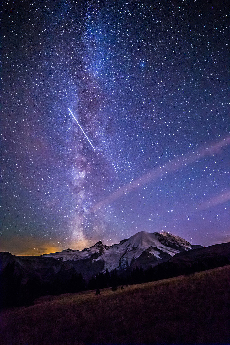Milky Way, ISS and Mt. Rainier