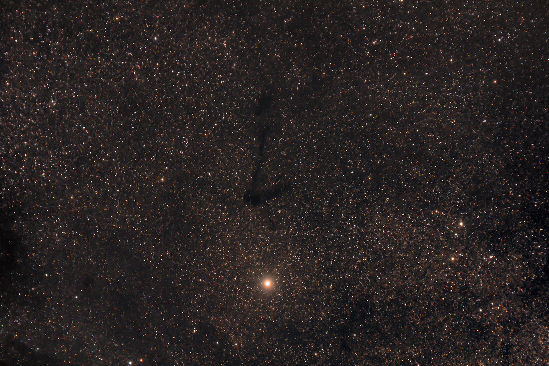 Barnard 104, Dark Nebula, Beta Scuti