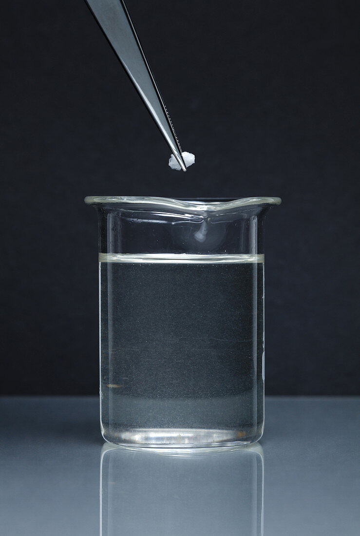 Crystallization of sodium acetate, 1 of 4