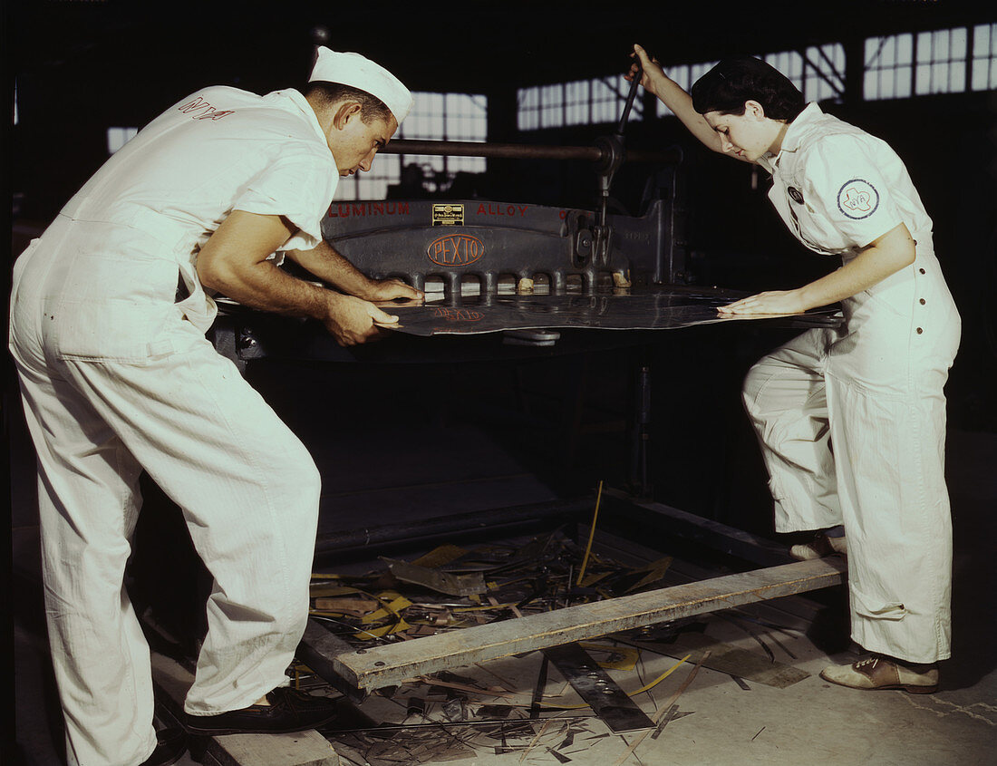 WWII, Cutting Machine Workers, 1942