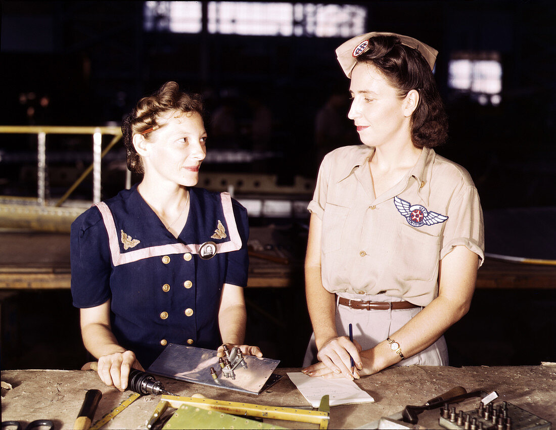 WWII, Pearl Harbor Widows, Naval Air Base, 1942