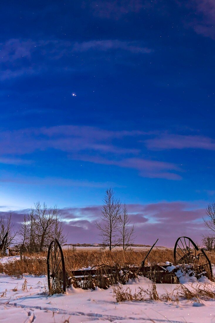 Jupiter and Mars in Conjunction at Dawn