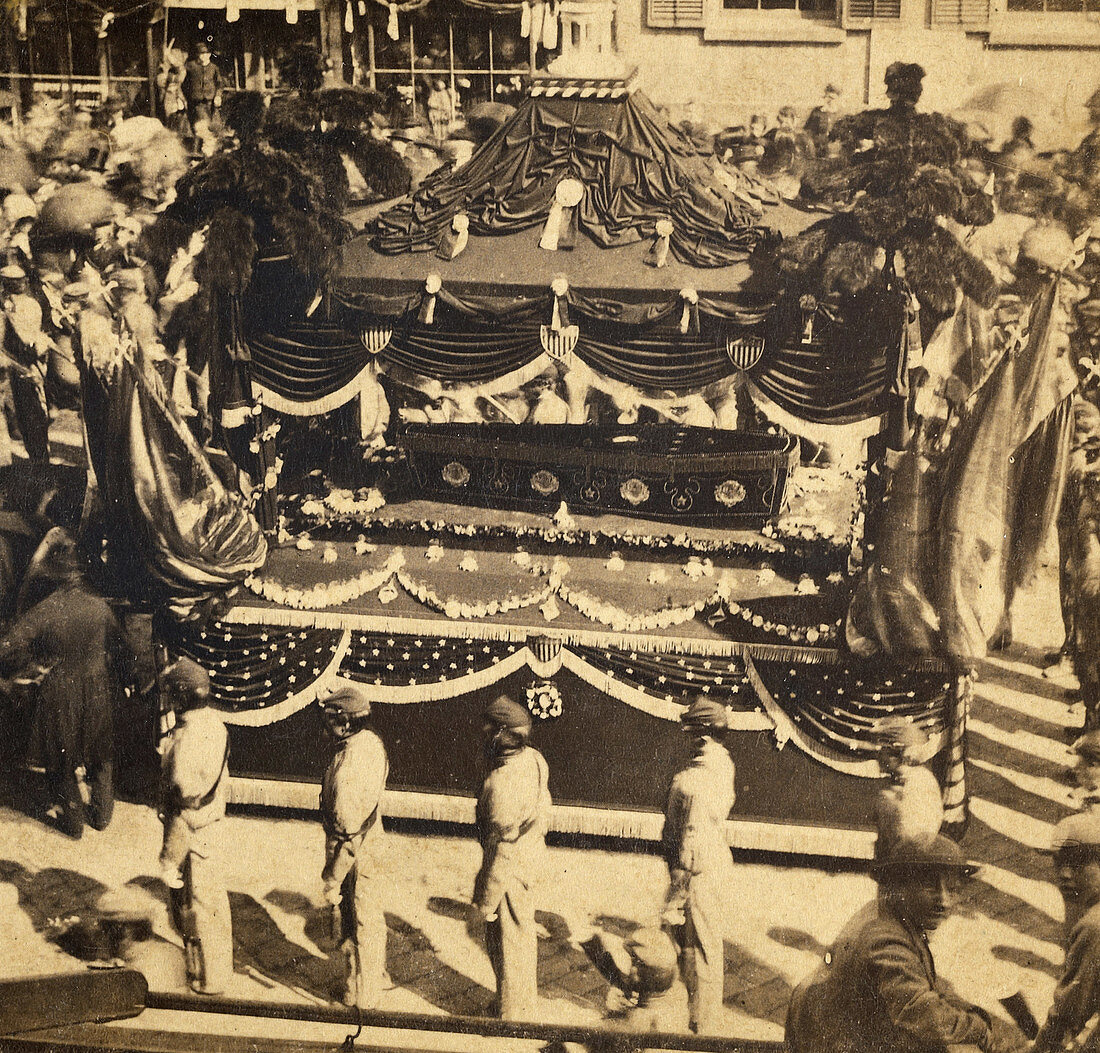 Abraham Lincoln, Catafalque and Coffin, 1865