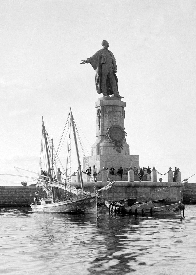 Suez Canal, Ferdinand de Lesseps Statue