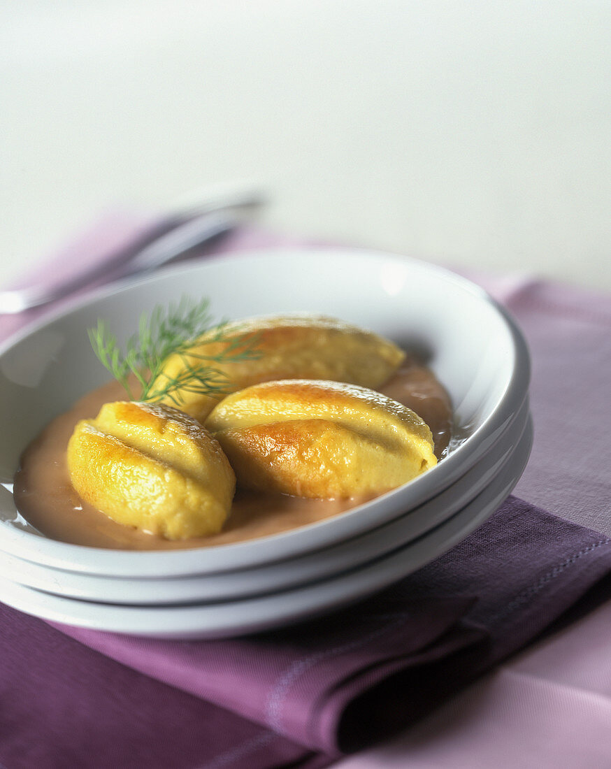 Quenelles (Hechtklösschen, Frankreich)