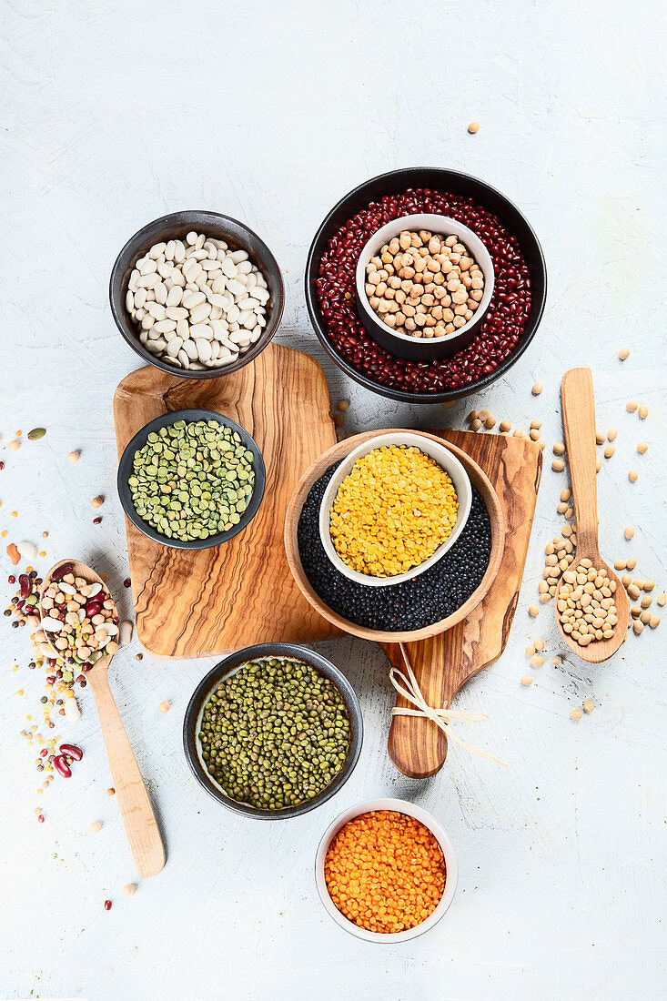 Various dry legumes