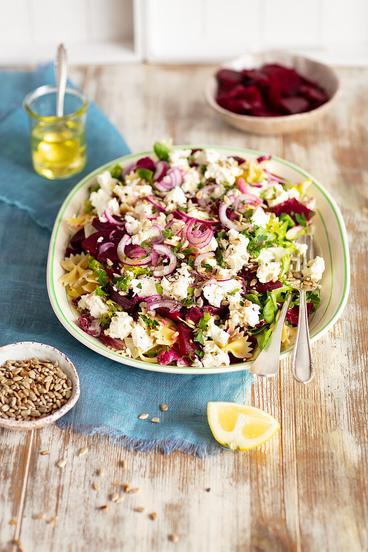 Pasta and beetroot salad with feta