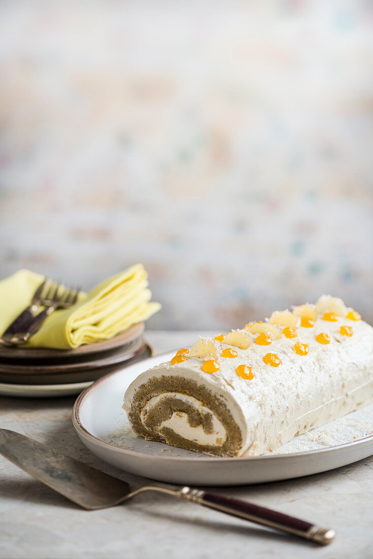 Candied fruit rolled sponge cake