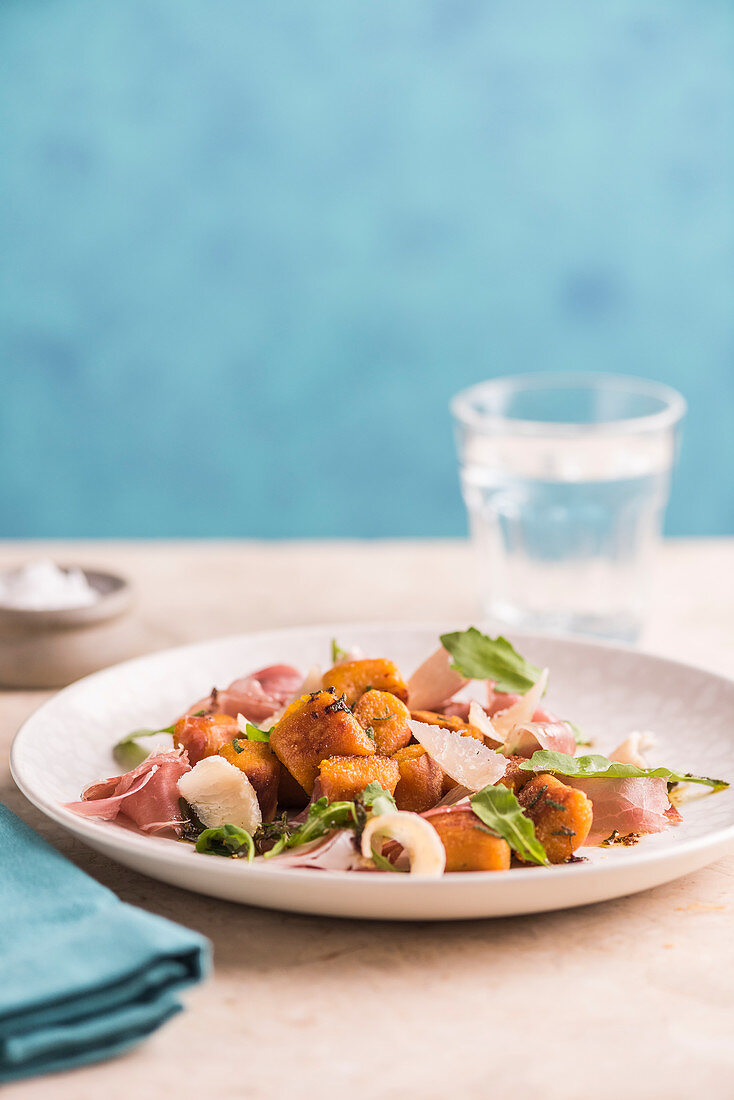 Frittierte Pilze mit Parmaschinken und Parmesan