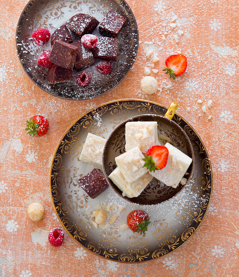 Fudge with raspberries and strawberries