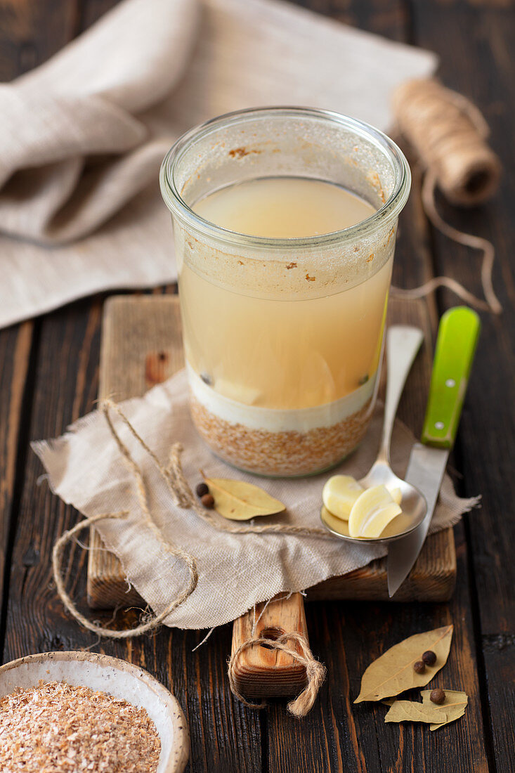 Sauerteig für Suppe (Zurek, weißer Borschtsch)