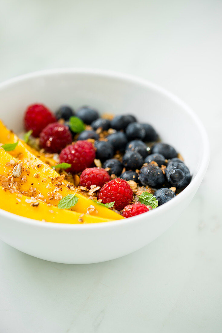 Porridge with fruit
