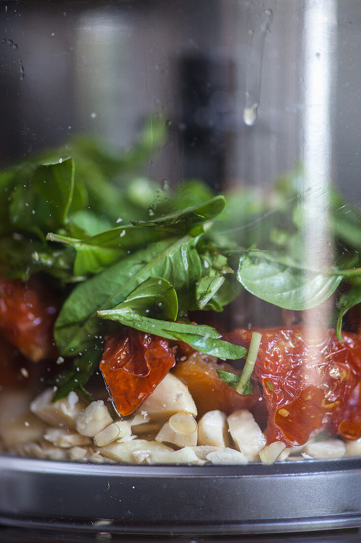 Ingredients for pesto rosso