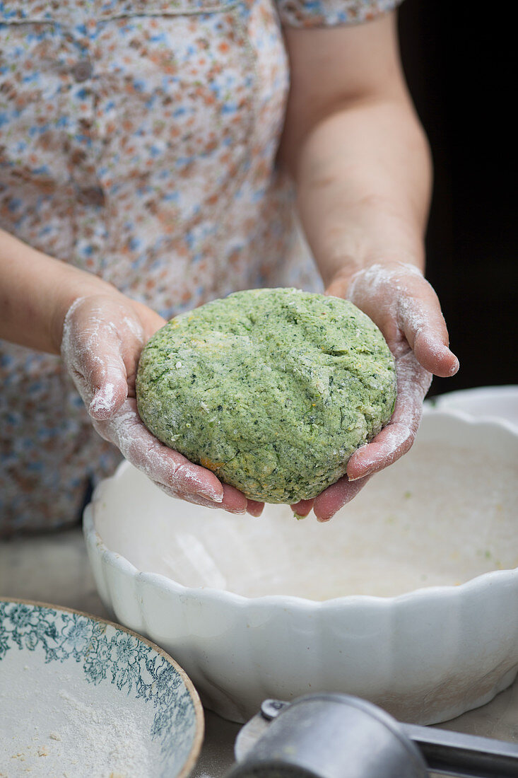 Dough for green gnocchi