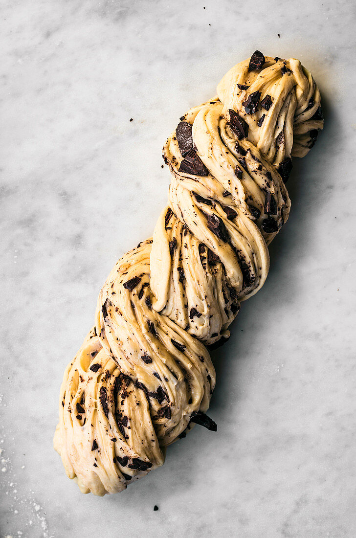 Chocolate Babka with honey, unbaked (Eastern Europe)