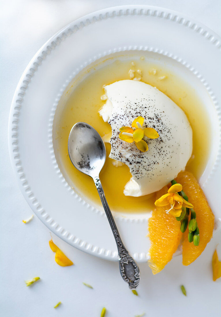 Panna Cotta mit Orangensauce