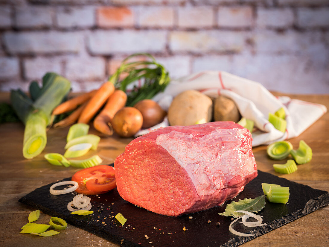 Beef (hind leg cut) and vegetables