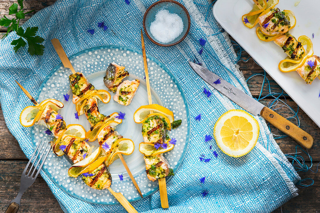 Salmon and lemon kebabs with mustard and herb marinade