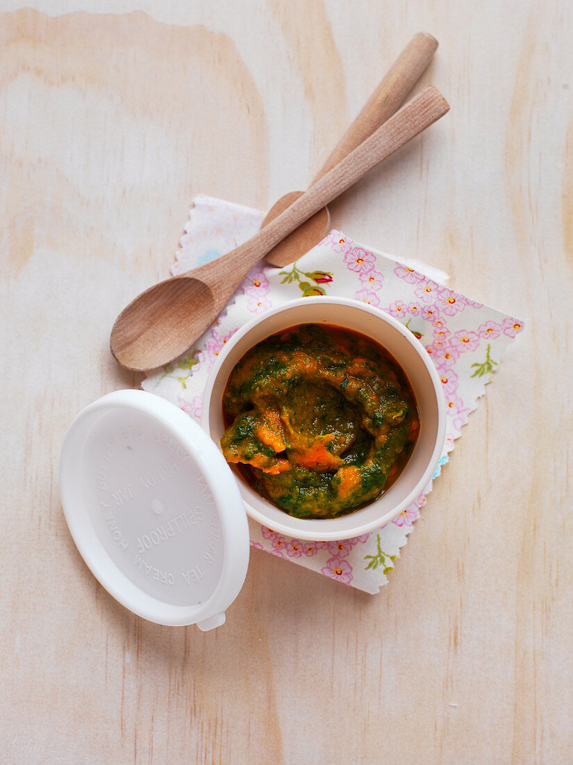 Carrot and Spinach Puree for babies (6-9 Months)