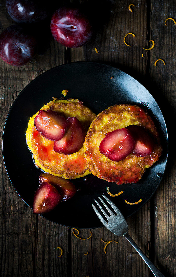 Pancakes with plums