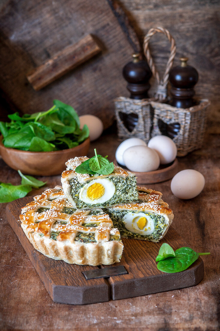 Spinach cake with eggs
