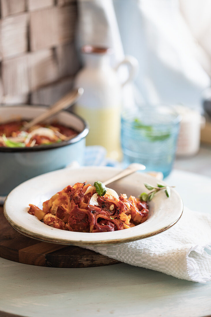 Cannelloni with tomato sauce