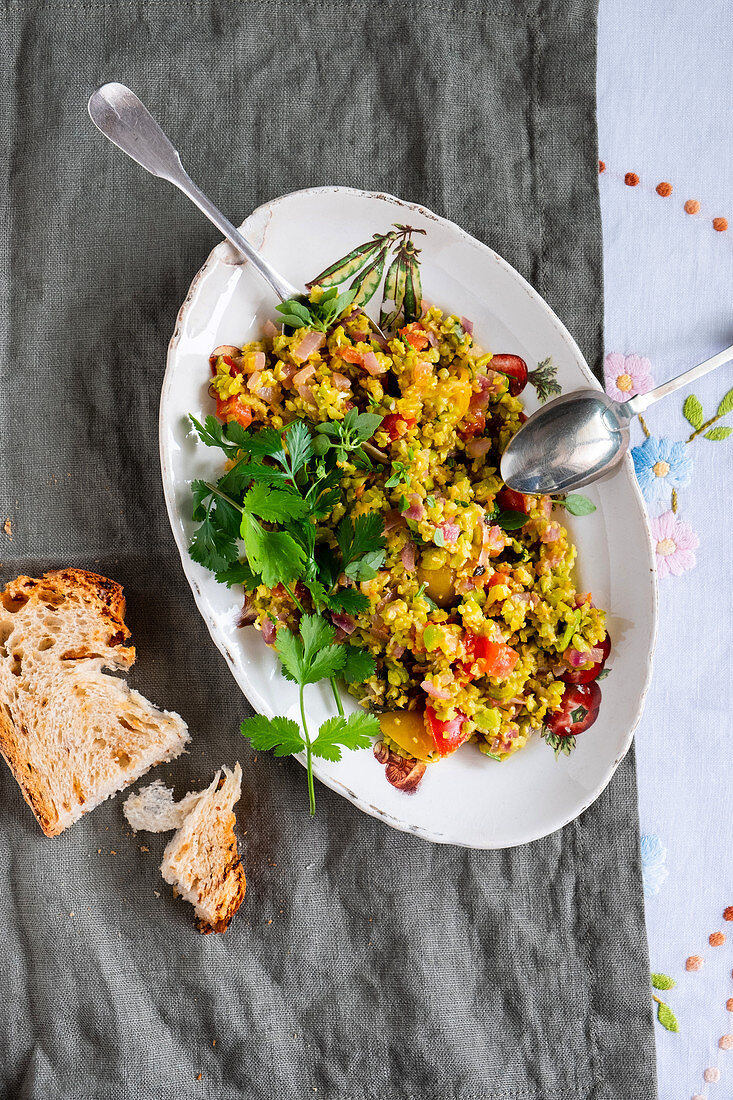 Bombay dip with fresh broad beans