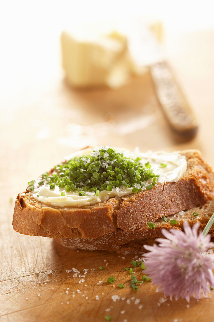 Chive bread with butter and fresh chives