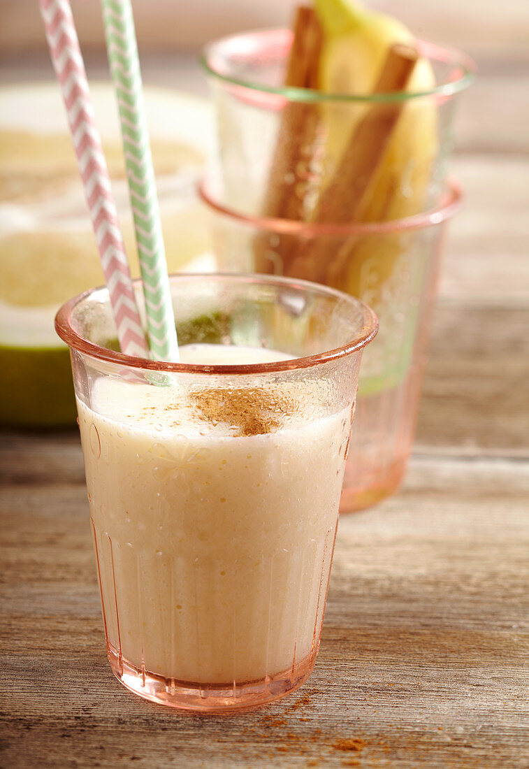 Grapefruit smoothie made with banana, buttermilk and cinnamon