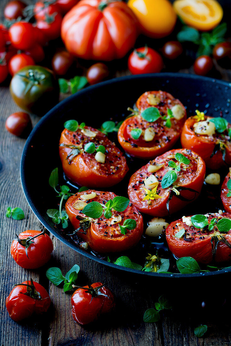 Oven-roasted tomatoes with herbs