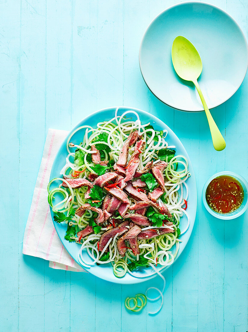 Thai noodle and beef salad with chili sauce
