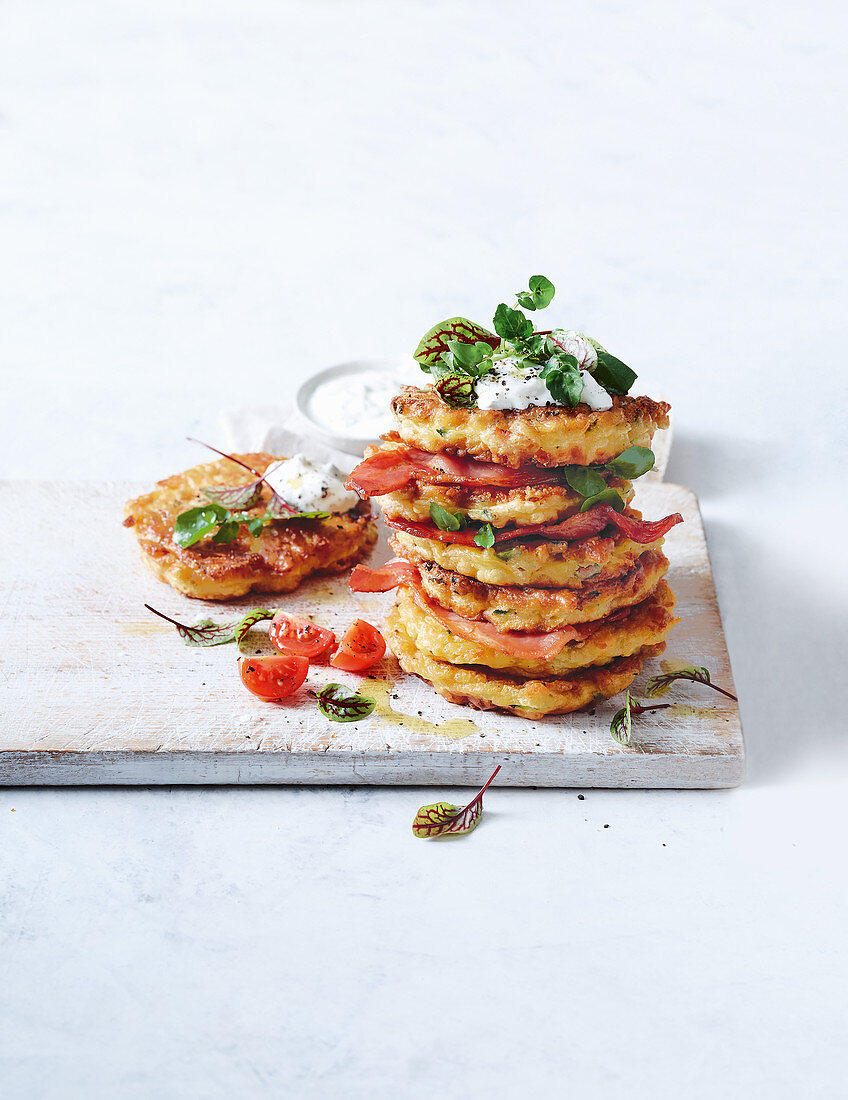 Cheesy bacon and zucchini fritters