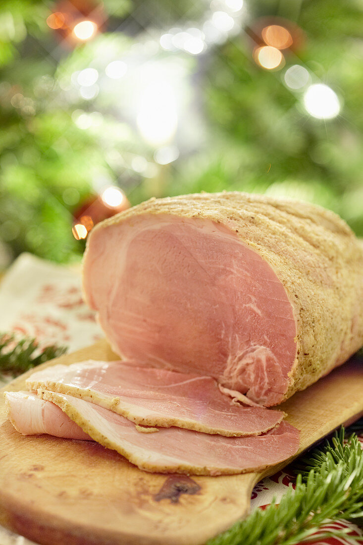 Ham on a cutting board (Christmas)