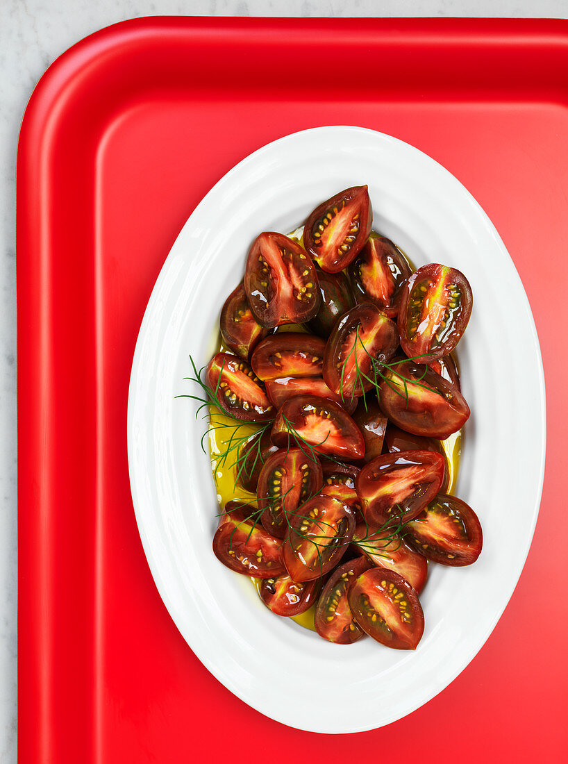 Tomato salad with olive oil, garlic and salt