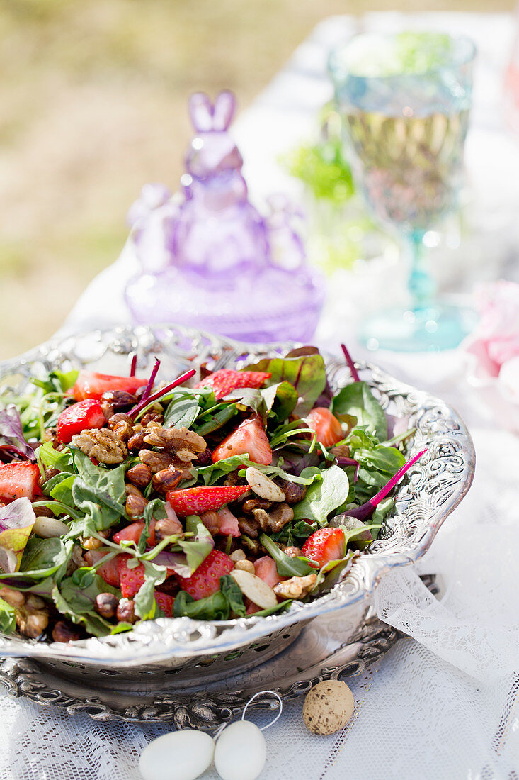 Spinach salad with strawberries and walnuts for Easter