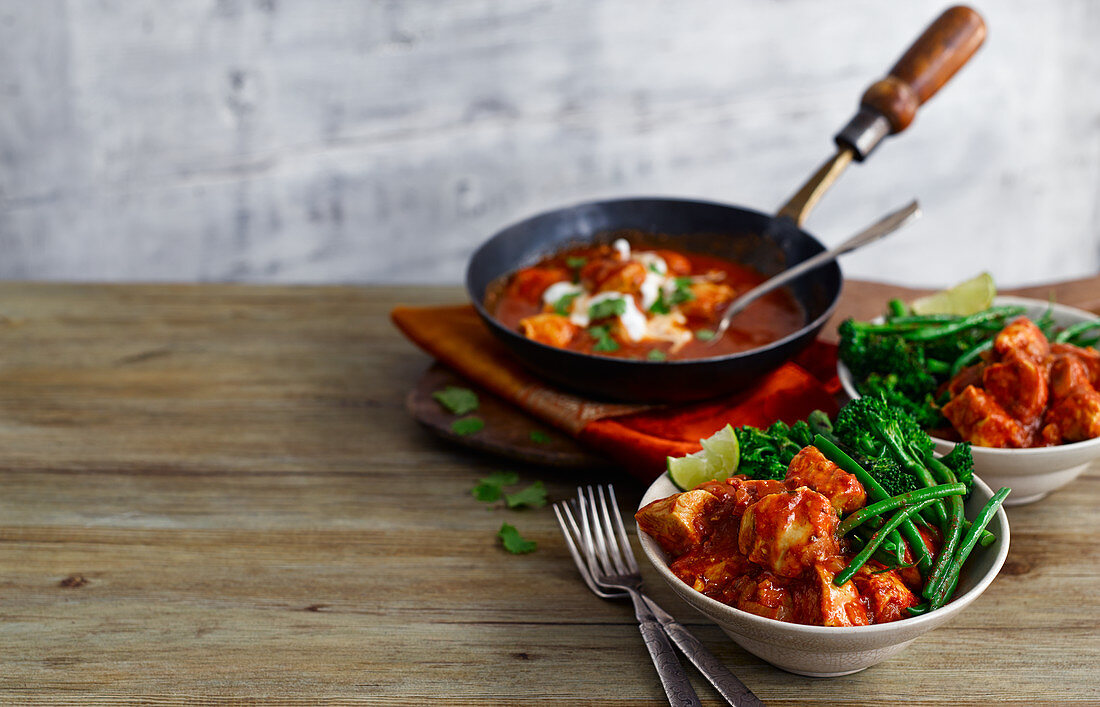 Easy chicken curry with spicy broccoli and green beans