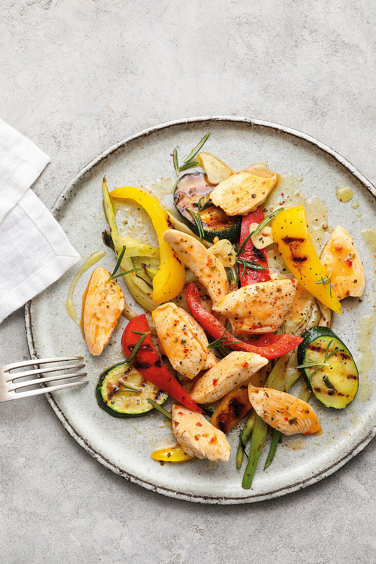 Chicken breast with grilled vegetables