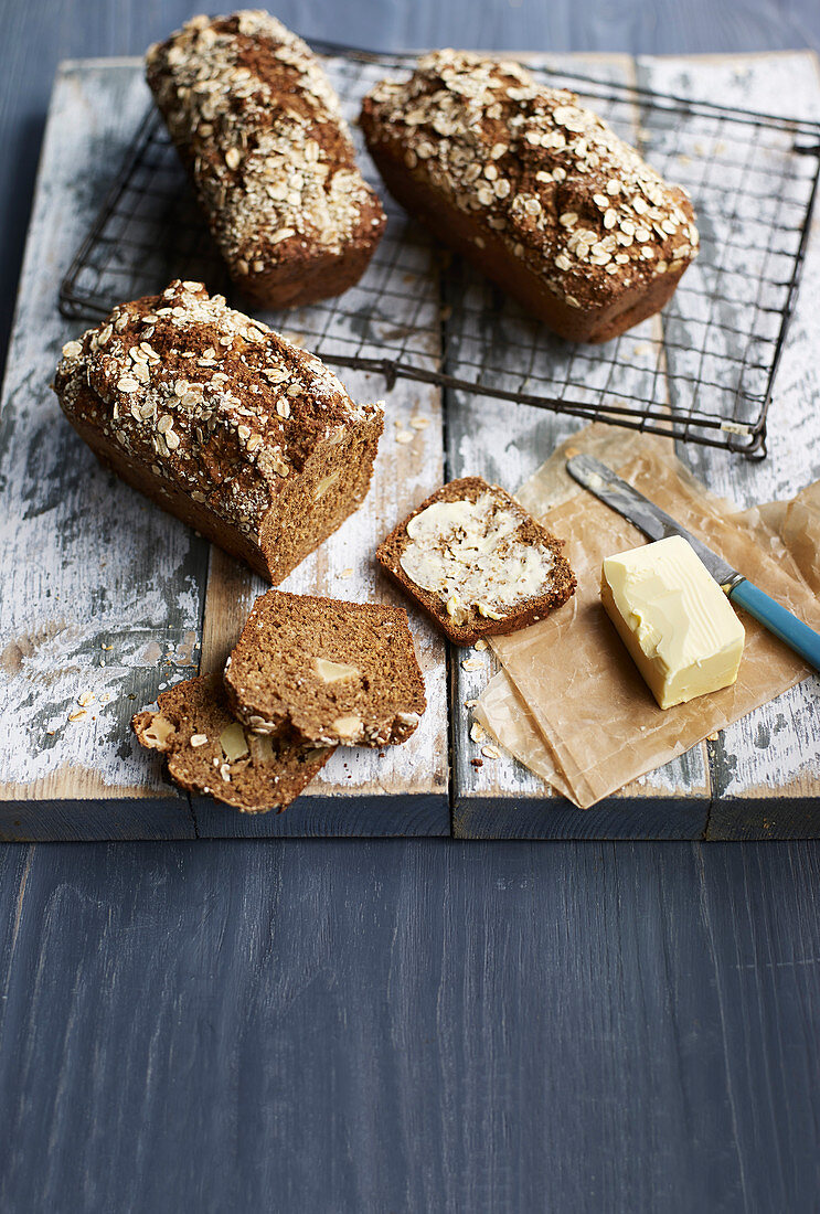 Weizenbrot mit Stout und Apfel