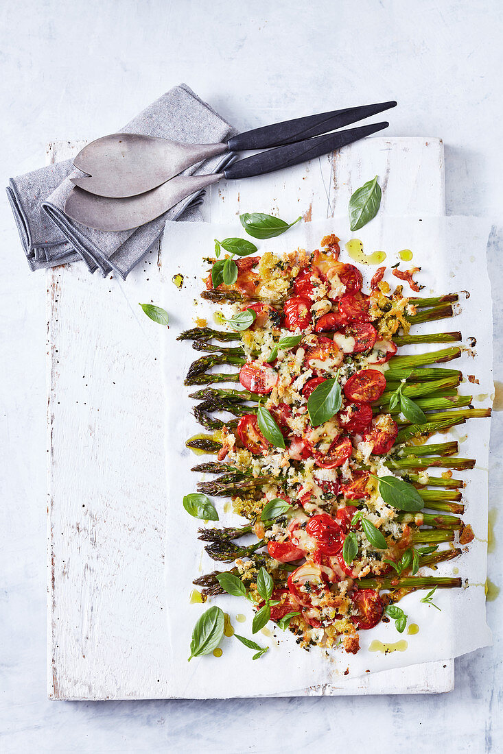 Roasted tomatoes and asparagus with cheesy crumbs