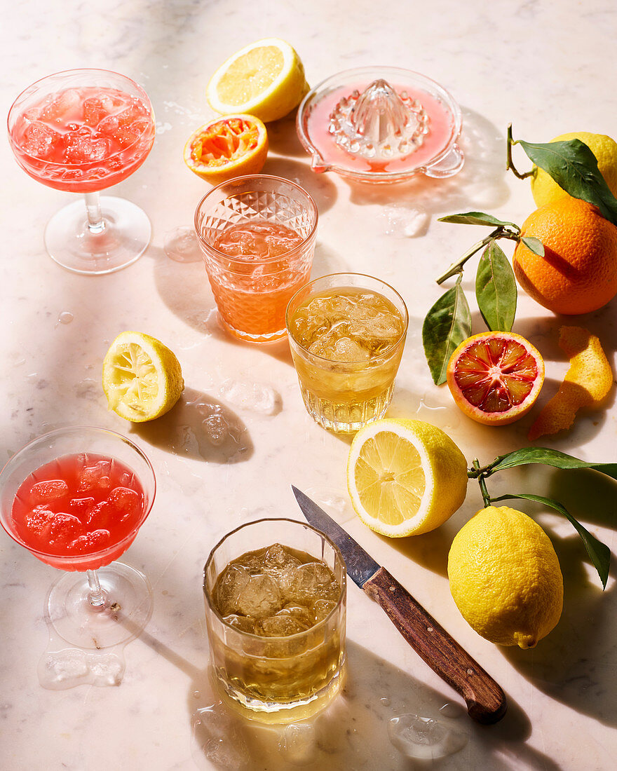 Sommerliche Cocktails mit Zitrusfrüchten