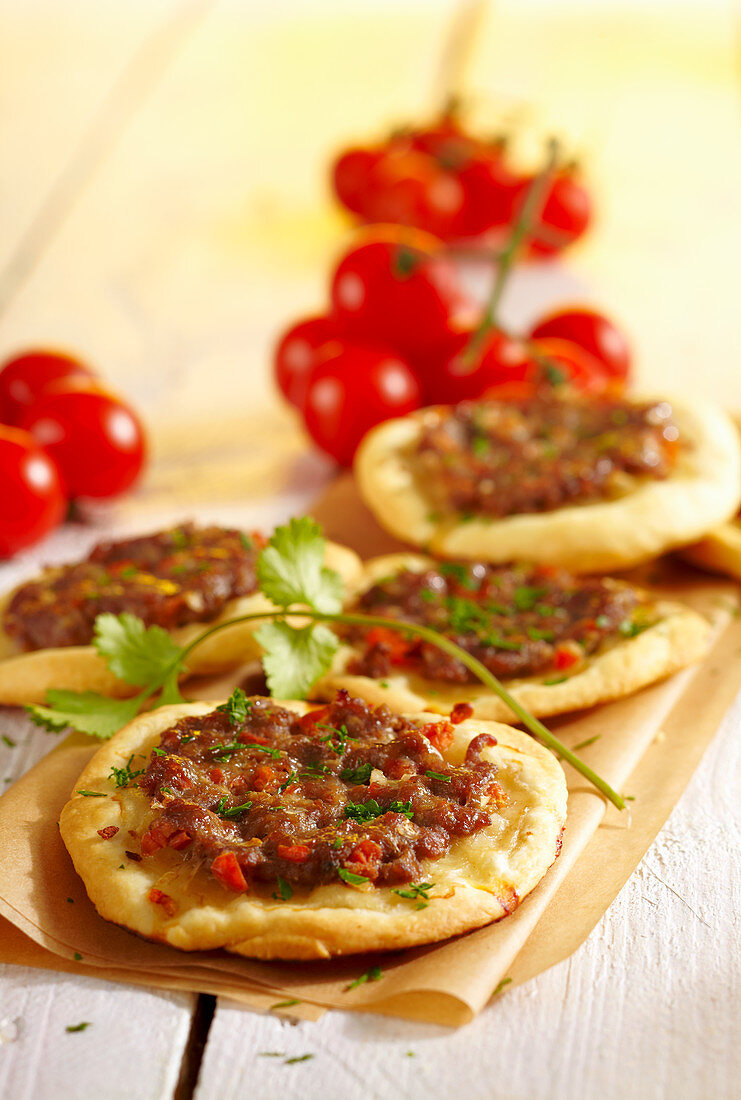 Sfirra - Brazilian mini flat breads made from wheat-yeast dough